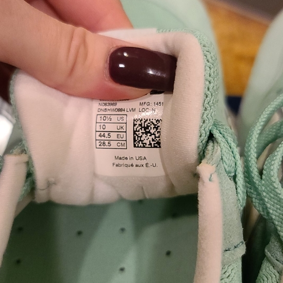 New balance - Picture 7 of 13